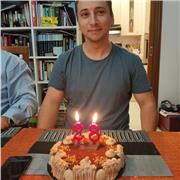 Laureato in materie scientifiche specializzato in chimica e biologia!